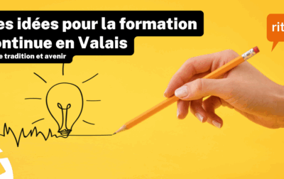 Une main tenant un crayon dessine une ampoule sur un fond jaune vif, accompagnée du texte "Des idées pour la formation continue en Valais – Entre tradition et avenir" et du logo ritzy dans une bulle orange.*