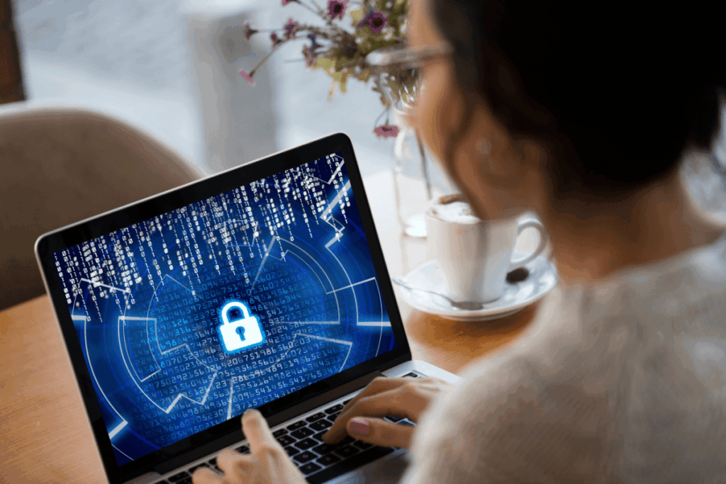 Déjouer les pièges et dangers sur Internet 1 Cybersecurity ADM36 126