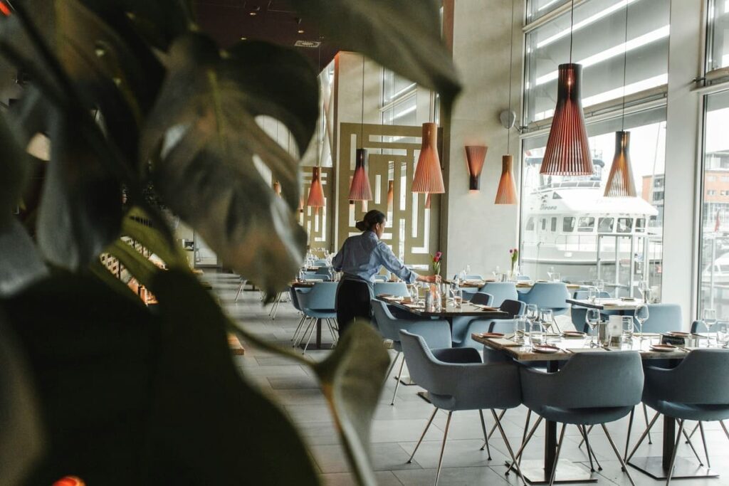 Perfectionnement du service 1 louis hansel wVoP Q2Bg A unsplash